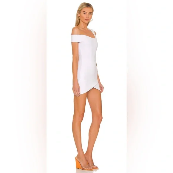 NWT REVOLVE superdown Fallon Asymmetrical Mini Dress in White SOLD OUT ONLINE - Picture 3 of 4